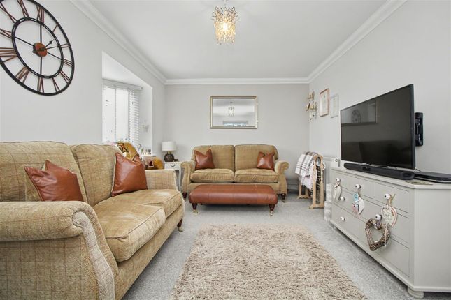 45,, Foundry Walk, Thrapston photo 3