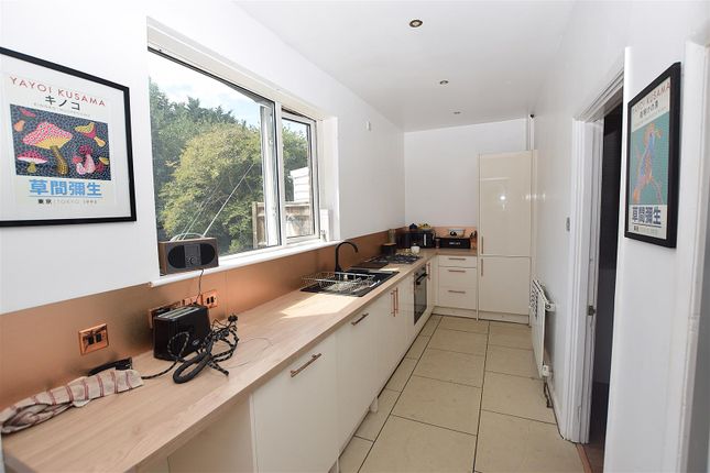 7, Valleyside Road, Hastings photo 4