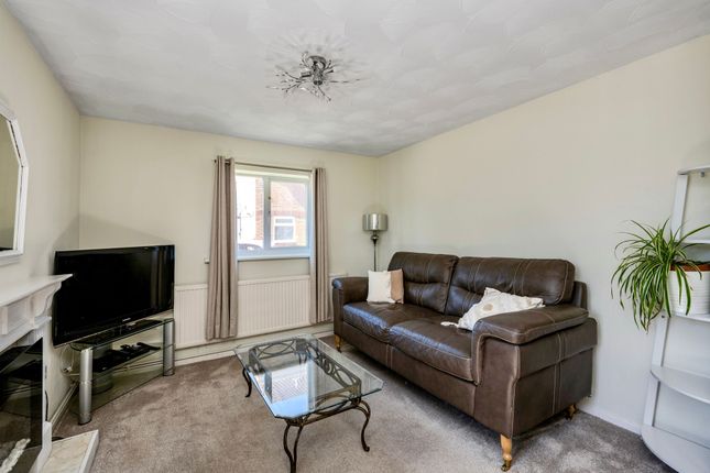 23 Tudor Court, Swansea photo 4