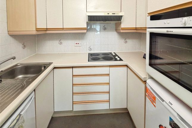 38, Hengist Court, Maidstone photo 3