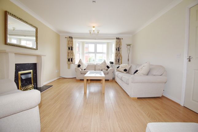 3, Fow Oak, Coventry photo 2