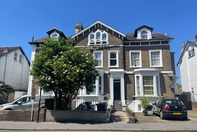 Thumbnail Flat to rent in Selhurst Road, South Norwood