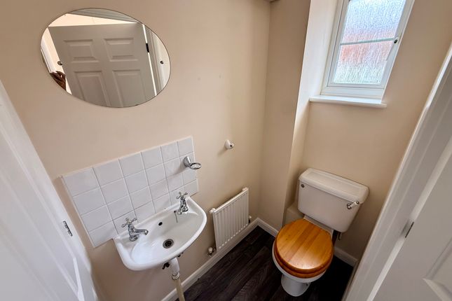 61, PHOENIX DRIVE, EASTBOURNE photo 4