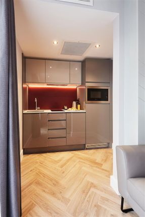 Roomzzz Newcastle City Neo Clavering Place, Newcastle Upon Tyne photo 3