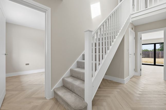 3 Misty View, Banters Lane, Chelmsford photo 4