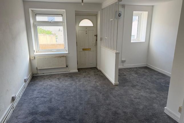 18 Bowjey Court, Newlyn, Penzance photo 2