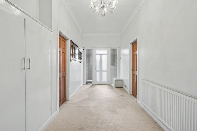 2, Parkside Rise, Nottingham photo 4