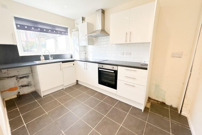 2, Instow Road, Bristol photo 4