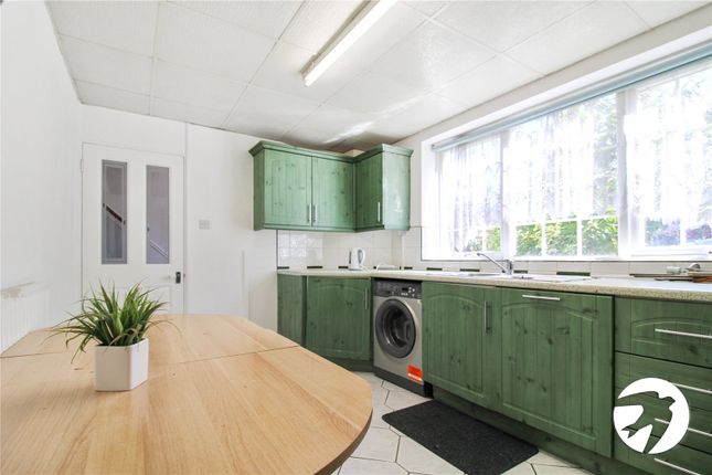 3, Melfield Gardens, London photo 4