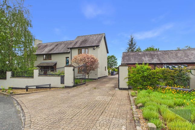 5 Bedroom House in PR4 0RT