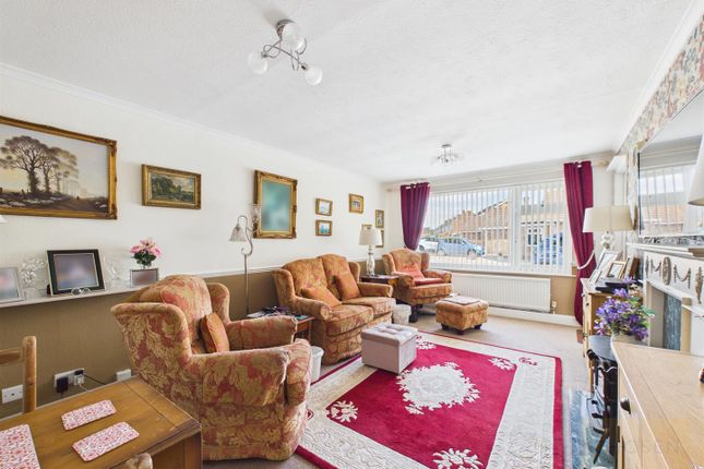 64, Moselle Drive, Gloucester photo 4