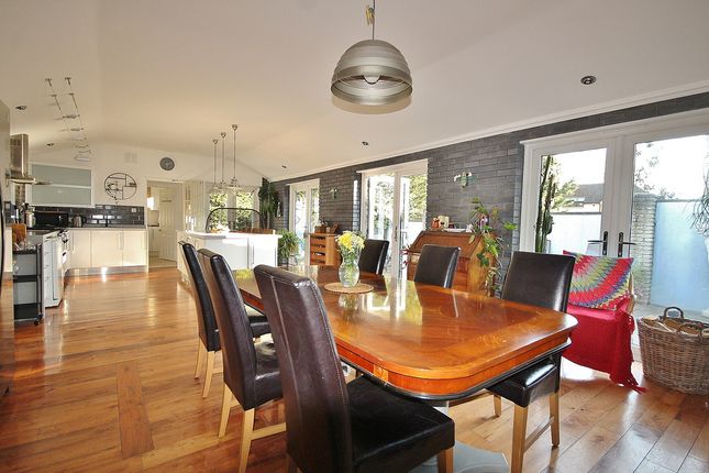 110, Woodstock Road, Witney photo 3