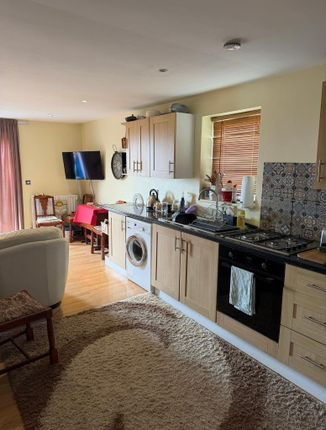 62, Park Avenue, Leysdown photo 4