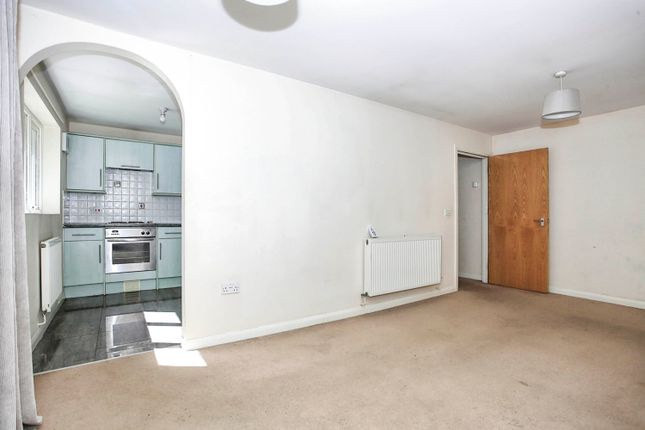 Flat for sale in Oaklands, Peterborough
