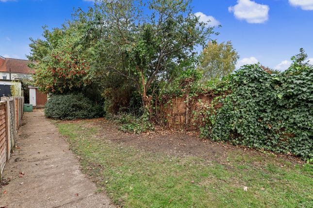 51, Tolworth Road, Surbiton photo 3