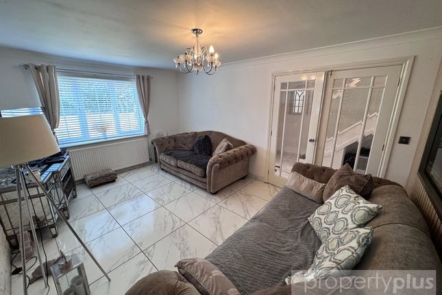 39, Parc Gellifaelog, Rhondda Cynon Taff photo 3