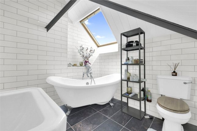 Penthouse, The Gallery, 254-258, Goswell Road, London photo 5