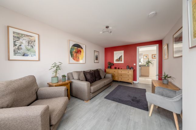 7 Whitehouse Court, Gorebridge photo 4