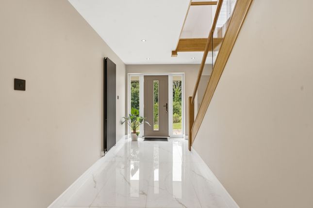 9 Rochester Close, Weston-Super-Mare photo 4