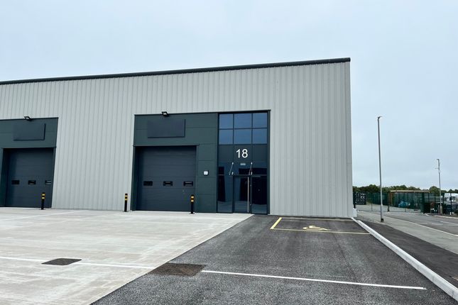 Thumbnail Industrial to let in Unit 18 Trident Business Park, Llangefni, Anglesey