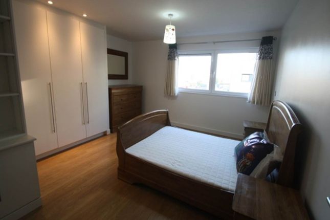 409, Ebb Court, London photo 5