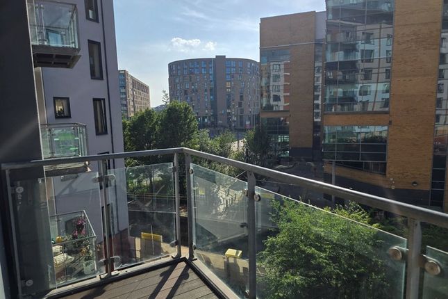 Taylorson Street South, SALFORD photo 3