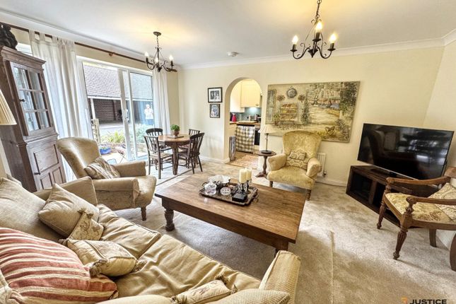 Flat 2 The Limes, 25-27, St Botolphs Road, West Sussex photo 2