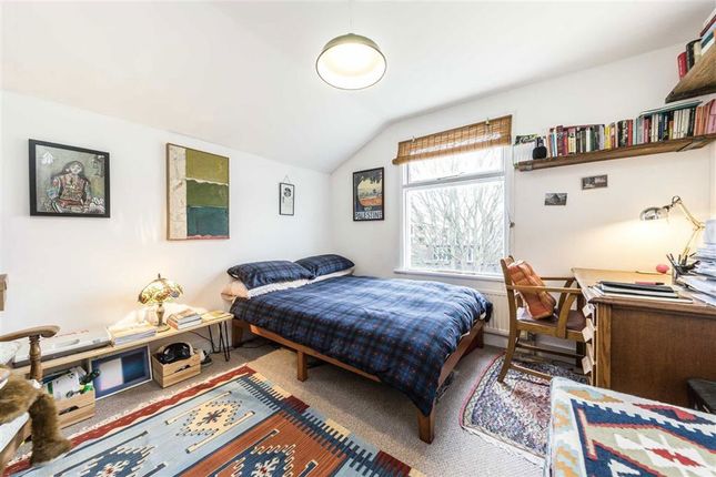 Top Floor, 56, Waller Road, London photo 4
