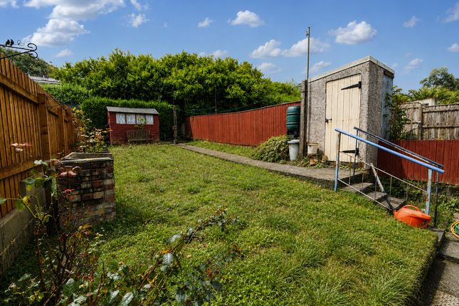 7, Hele Gardens, Plymouth photo 2