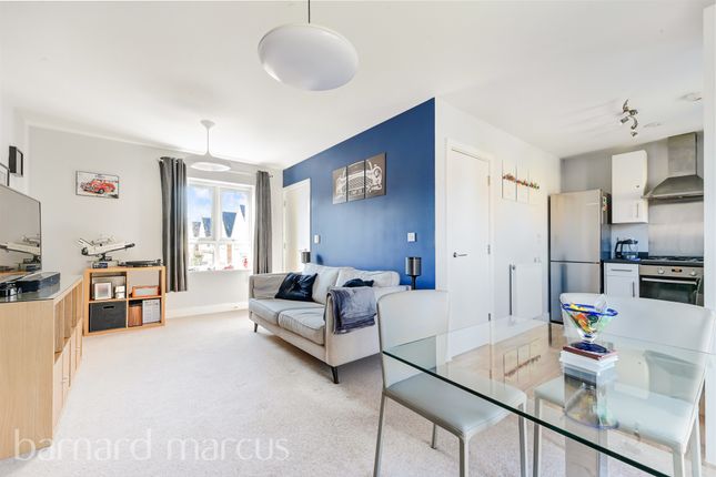 2, Granton Court, Miller Place, Epsom photo 3