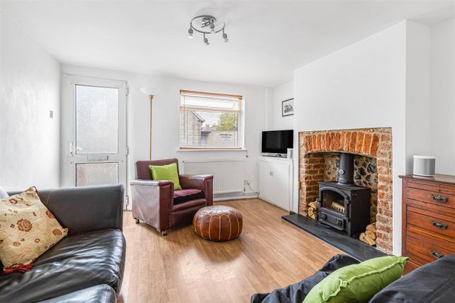 Thumbnail Terraced house for sale in Queen Street, Newmarket