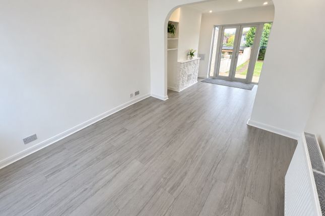 114 Third Avenue, Luton, Bedfordshire photo 3