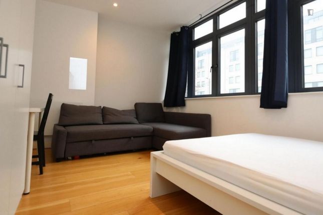 Thumbnail Room to rent in Holloway Road, London