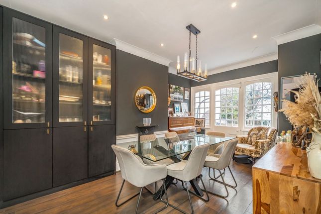 15, Temple Fortune Lane, London photo 2