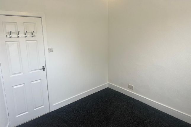 2, Aqueduct Road, Blackburn photo 2
