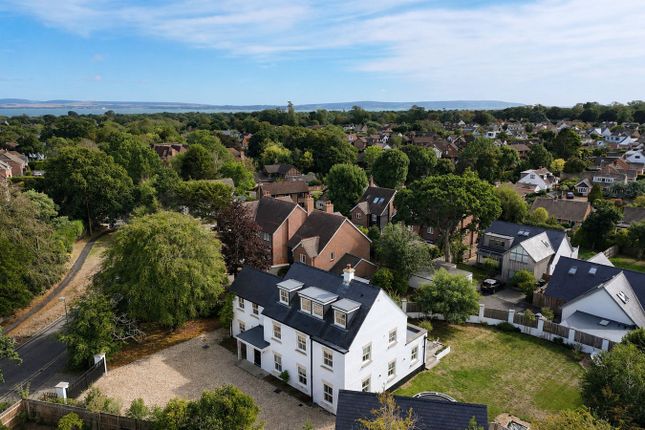 54, Belmore Lane, Lymington photo 3