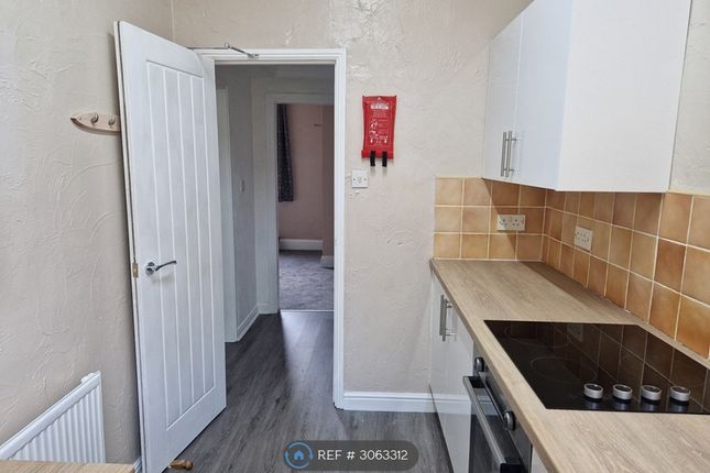 Flat, Eelholme View Street, Keighley photo 4