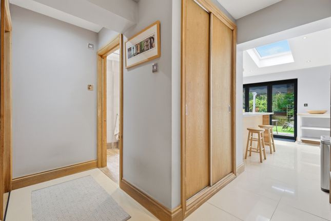 1, Church Close, Brentwood photo 3