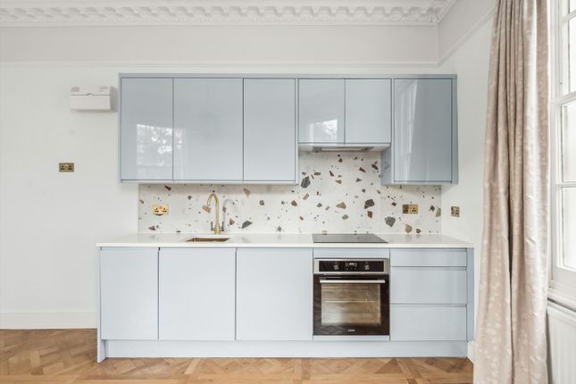 180, Cambridge Street, London photo 2