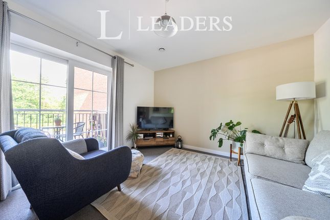 7 Romney Court,, Campion Square, Sevenoaks photo 2