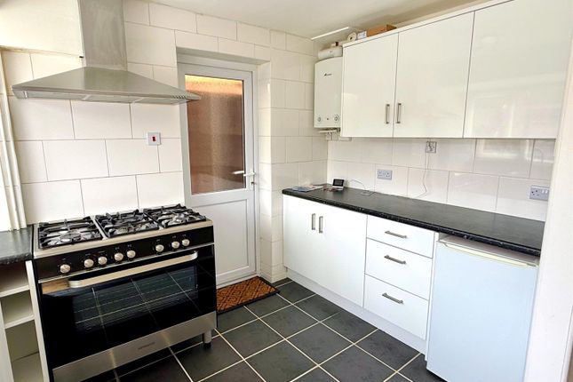 26, Copperbeech Close, Birmingham photo 5