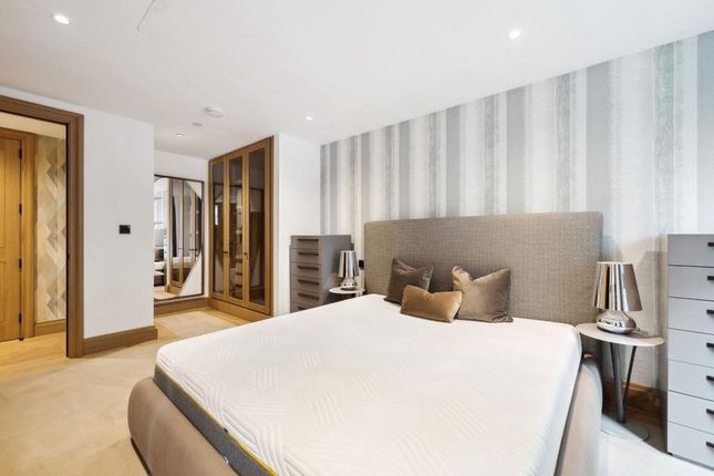 Flat 4, Cumberland Mansions, George Street, London photo 5