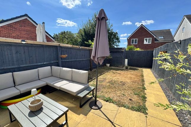 7, Yew Tree Square, Coalville photo 4