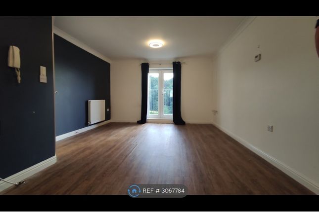 2-bed flat on Lancaster Gate, Cambourne, Cambridge, £1,250/mo