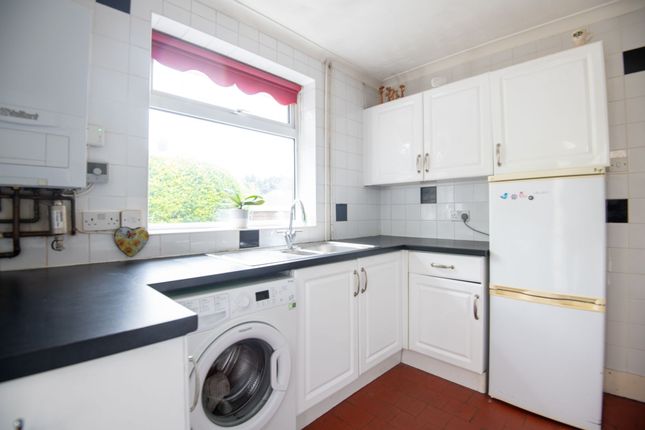 2 Saxby Crescent, Wellingborough photo 4