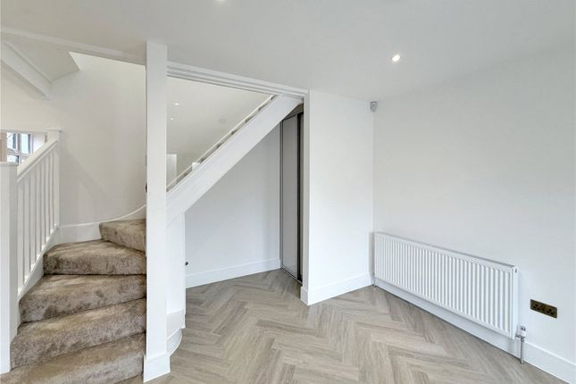 Langley Broom, Berkshire photo 3
