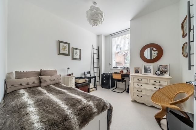 Flat for sale in Park Road, Winchester