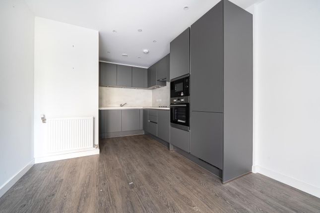 Flat 9, Dodson House, 13, Medawar Drive, London photo 4
