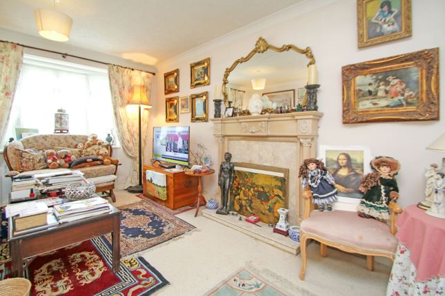 17 William Judge Close, Tenterden photo 3