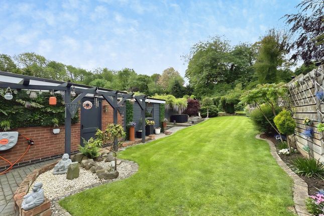 29, Plantation Avenue, Leicester photo 2